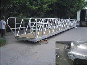 Aluminum Gangway (Round Tube Handrail)