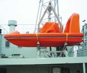 High speed rescue boat