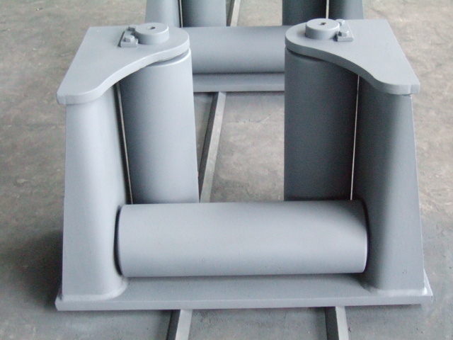 CB 3062-2011 Three Roller Fairlead Type A